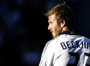 开云APP-利拉德硬仗之王，步行者击溃猛龙背后的战术密码