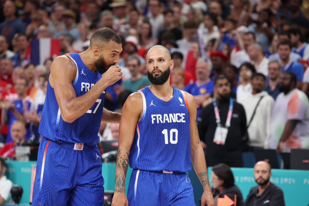 关于墨西哥男篮碾压加拿大男篮，戈贝尔惊艳世界的信息