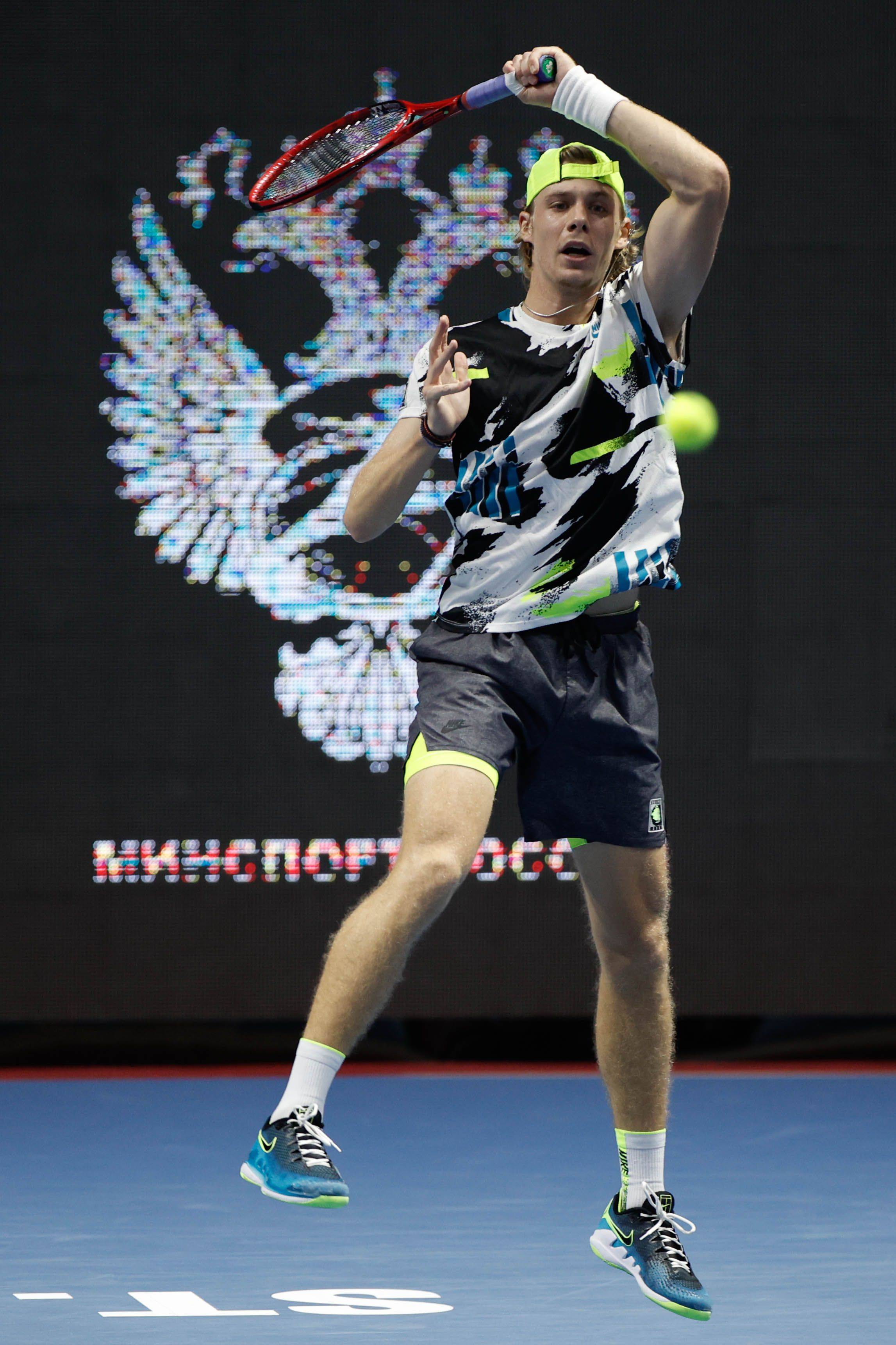 美国网球队力克英国网球队，瓦林卡三分雨点燃全场的简单介绍