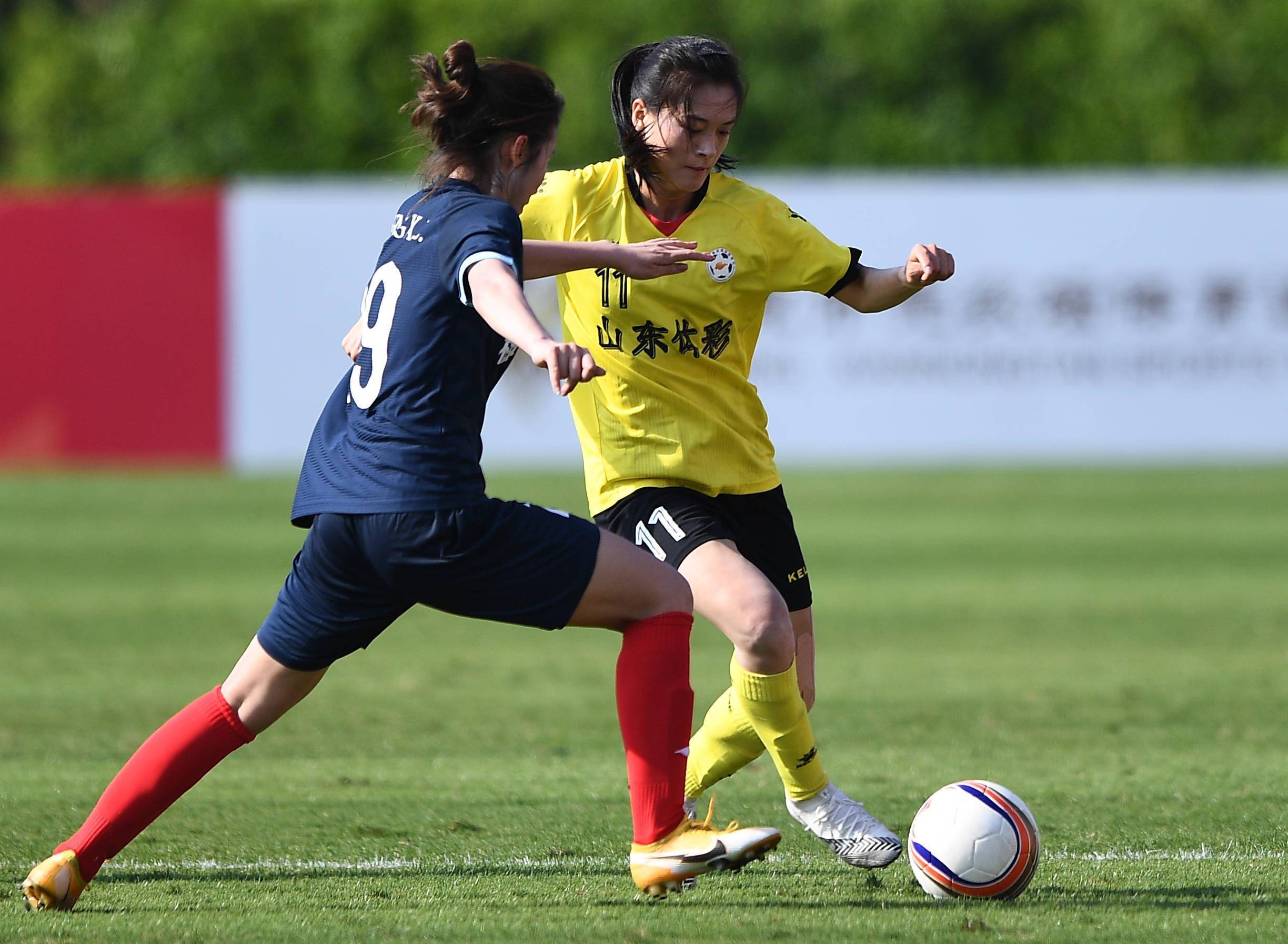 关于国际足球战，女性选手绽放青春活力！的信息