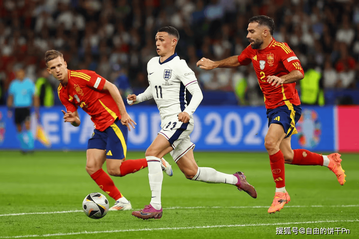 包含英格兰队取得惊人进球，稳固领先优势的词条