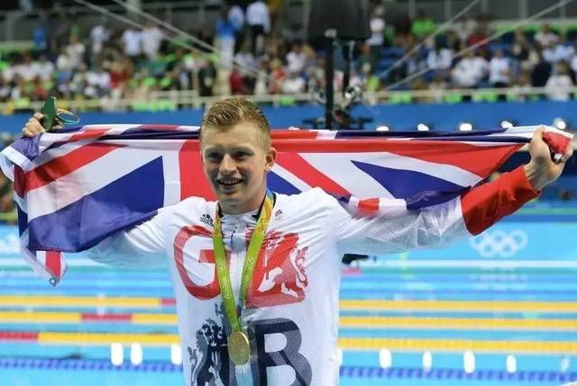 包含新西兰选手斩获男子曲棍球冠军的词条