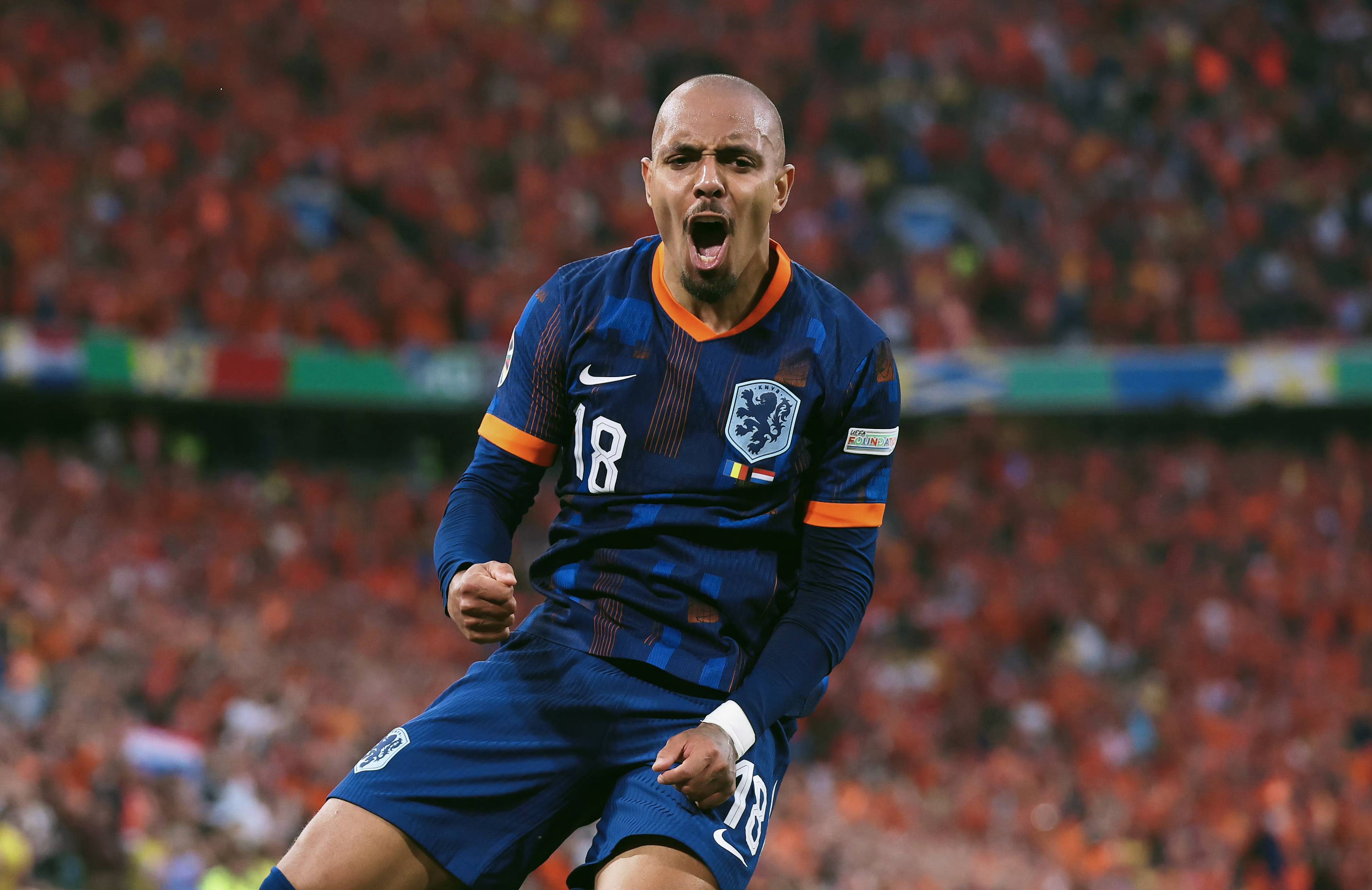 荷兰队成功晋级，刷新欧洲杯记录的简单介绍