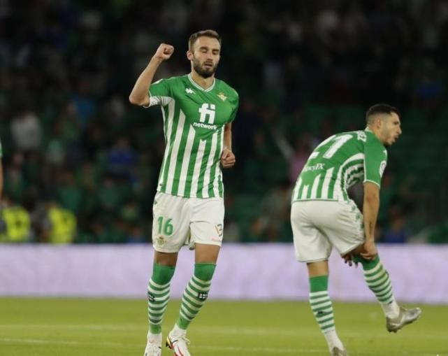 瓦伦西亚净胜球蝉联榜首,冲刺冠军的简单介绍 瓦伦西亚净胜球蝉联榜首,冲刺冠军的简单介绍