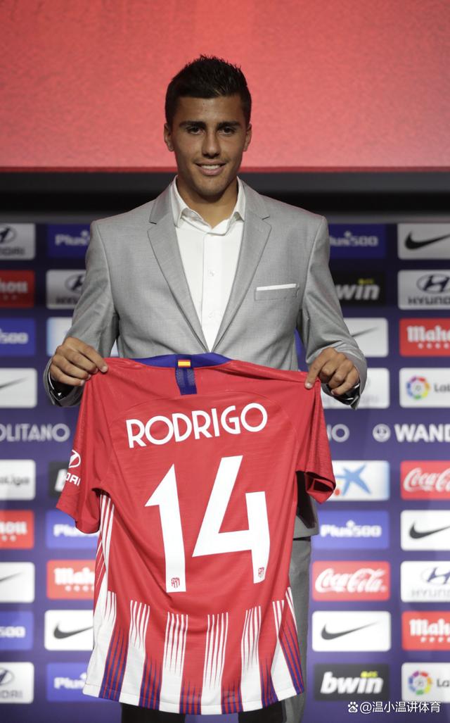 包含足球明星们在比赛中展现个人魅力的词条