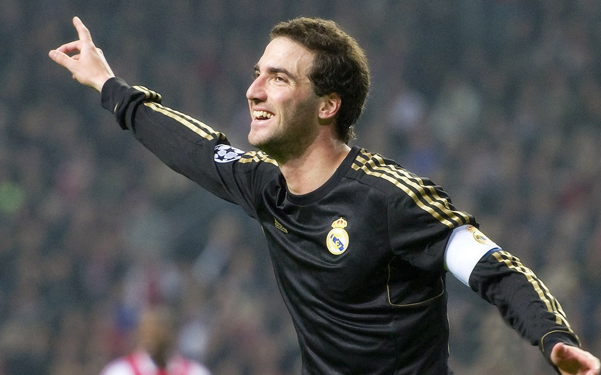 年度焦点之战之夜,托尼高光表现