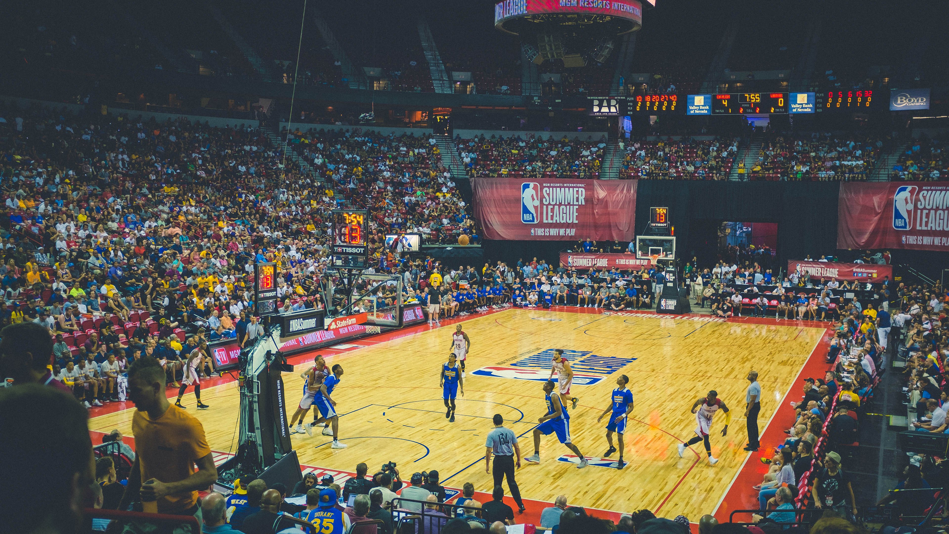 羽坛新纪元，中国队横扫韩国队，辛杜统治全场书写传奇